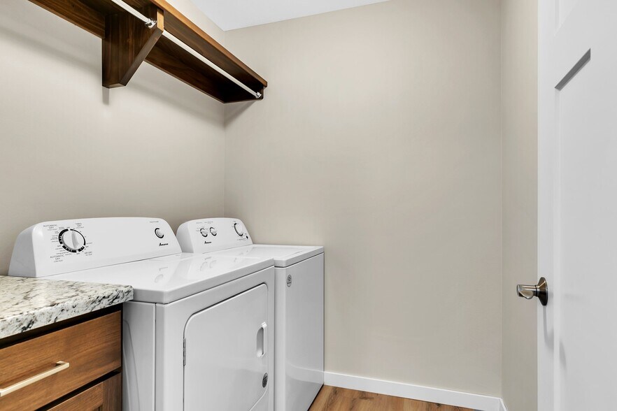 Building Photo - 4349 32nd St S