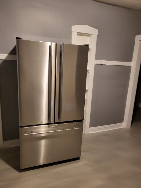 Building Photo - 8936 S Ashland Ave