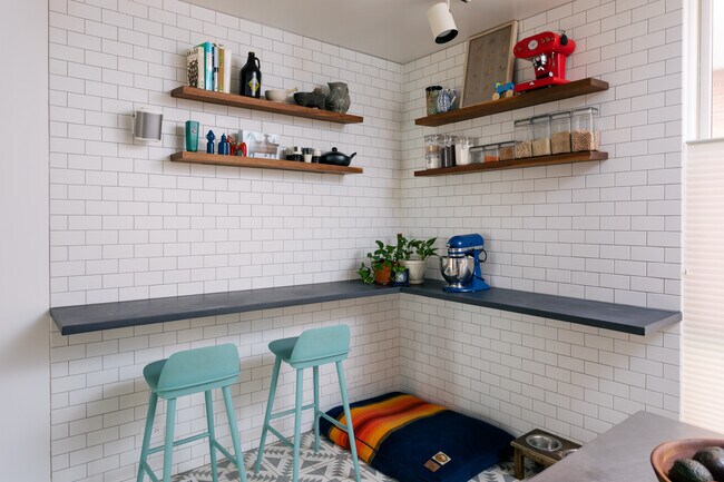 Kitchen - 1829 N Cleveland Ave