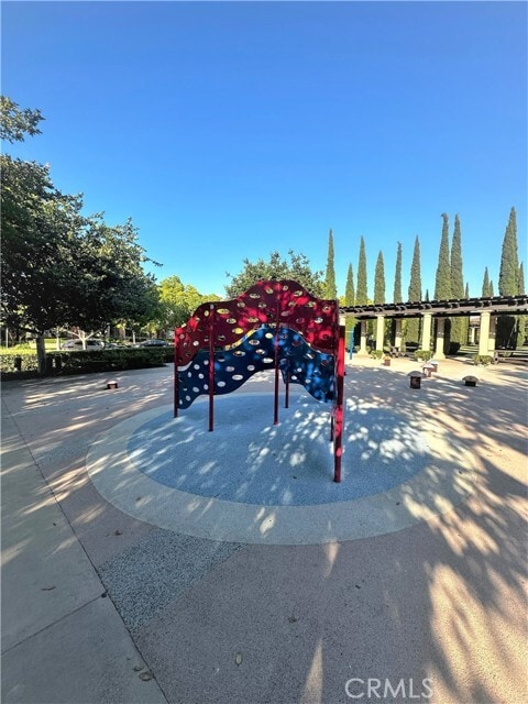 Building Photo - 56 Twin Gables