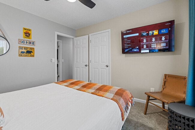 Building Photo - 13 Huntcliff Dr