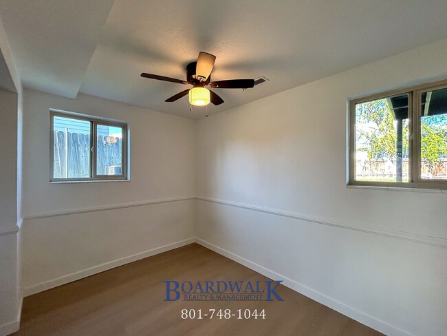 Building Photo - 259 S 230 E