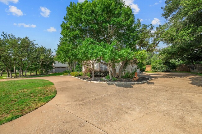 Building Photo - Stunning Single-Story Home in The Uplands