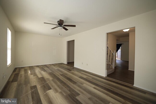 Building Photo - 2400 Ansdel Ct