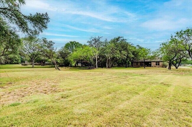 Building Photo - 234 Pinnacle Pkwy