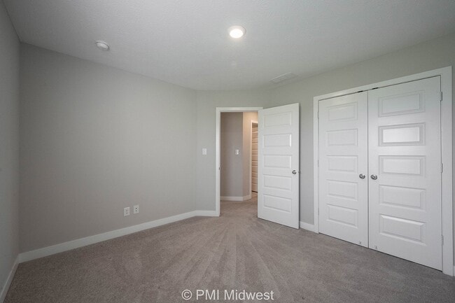 Building Photo - 7278 Zanesville Rd