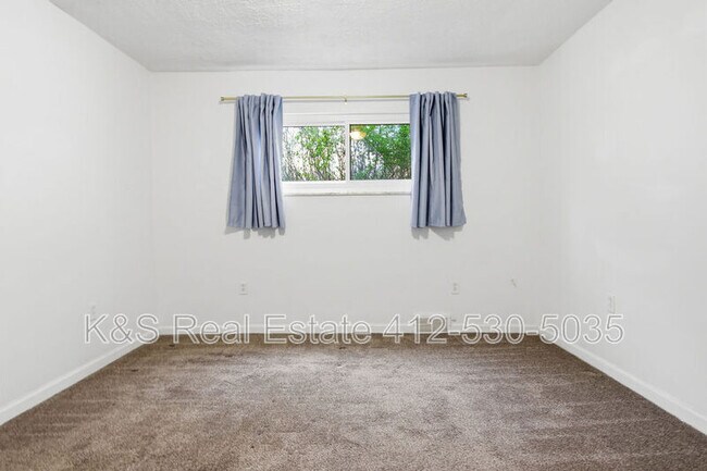 Building Photo - 9608 Frankstown Rd