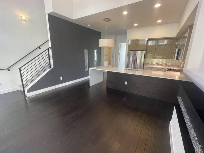 Building Photo - 3030 Wilson Ct