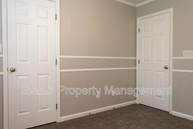 Building Photo - 1142 Deercreek Dr