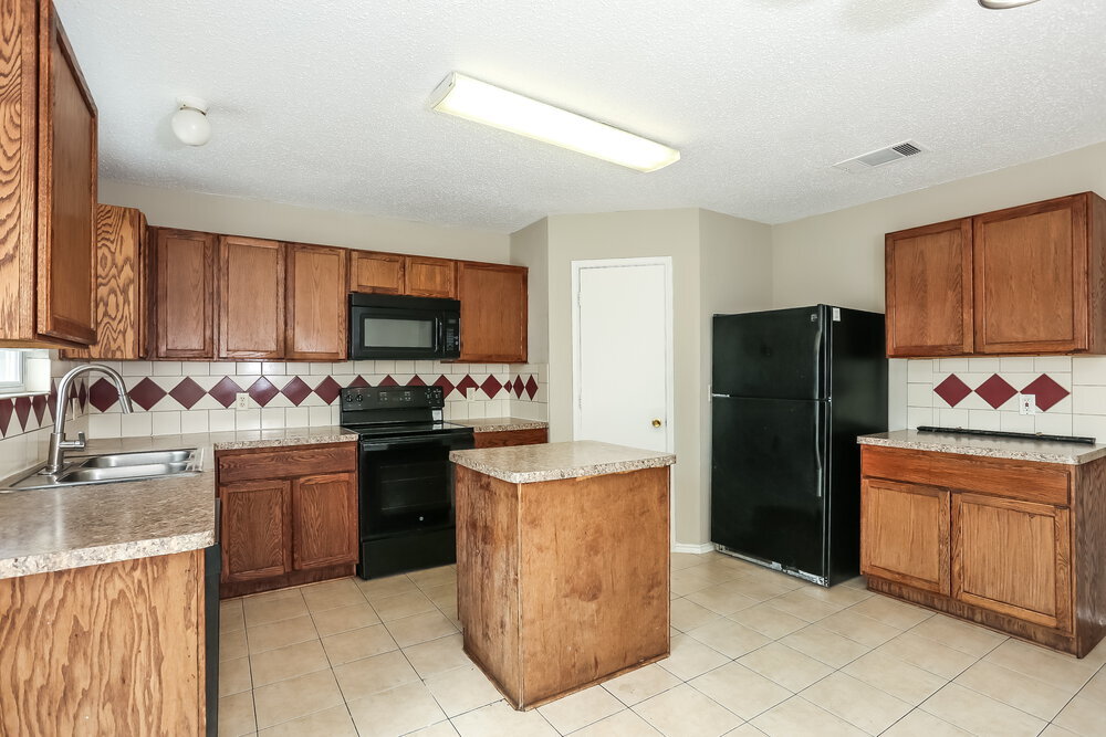 Building Photo - 6736 Ambercrest Dr