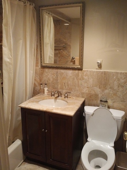 bathroom - marble - 6 Whittier Pl
