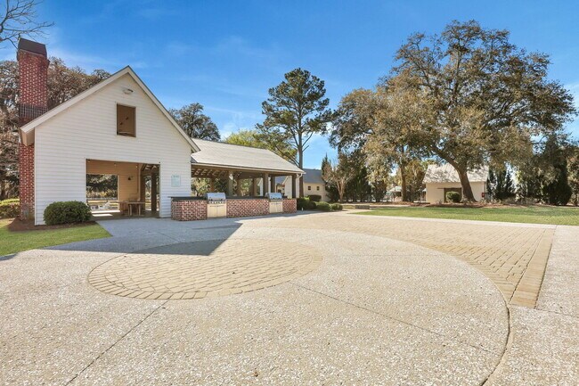 Building Photo - 190 Cherry Grv Dr
