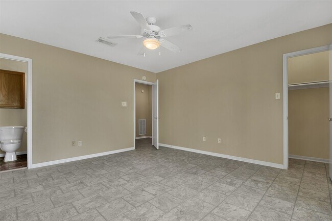 Building Photo - 2203 Place Rebecca Ln