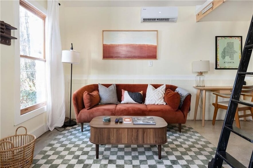 Building Photo - 1583 Braeburn Dr SE