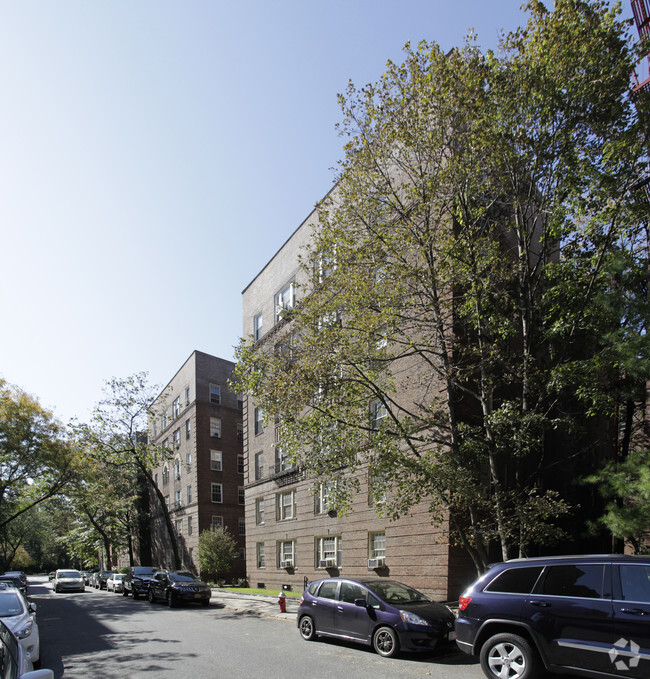 Primary Photo - Cambridge Hall