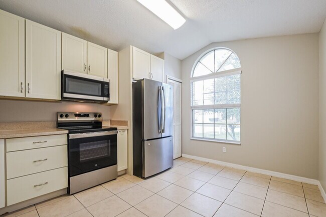 Building Photo - 813 Heather Glen Cir