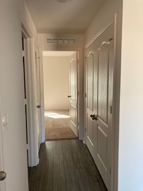 Building Photo - 11 Ripcord Ln