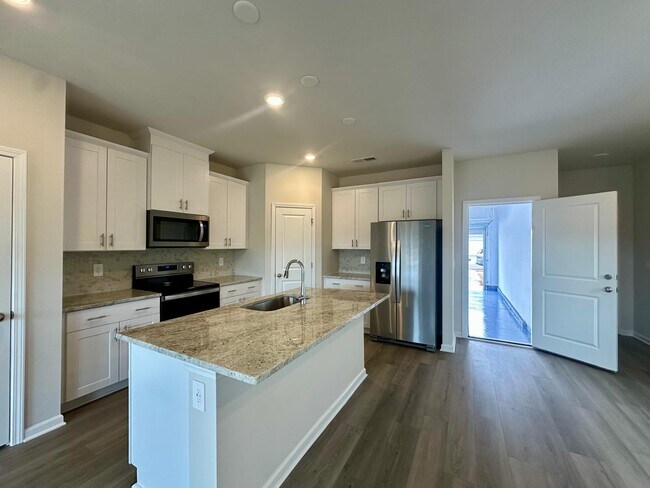 Building Photo - 4130 County Down Ave