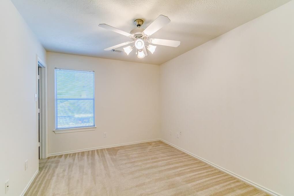 Additional bedroom - 8310 Coriander Ln