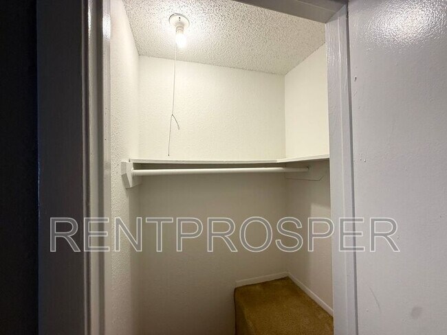 Building Photo - 4153 S Semoran Blvd