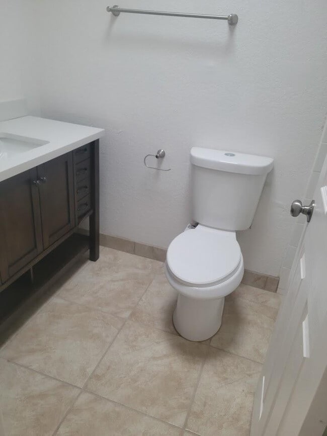 Building Photo - 4440 Buena Loma Way