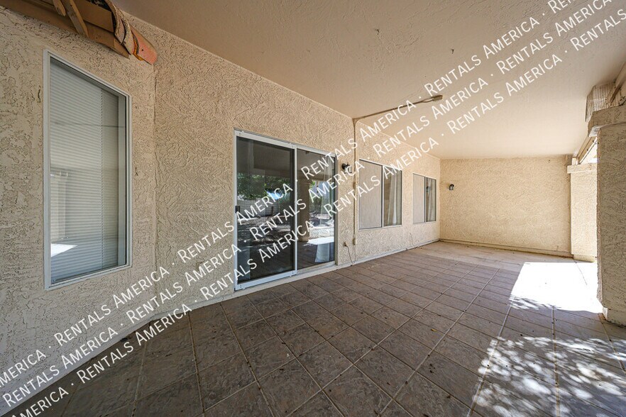 Building Photo - 7323 E Indigo St