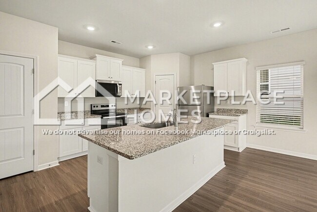 Building Photo - 2047 Lala Loop