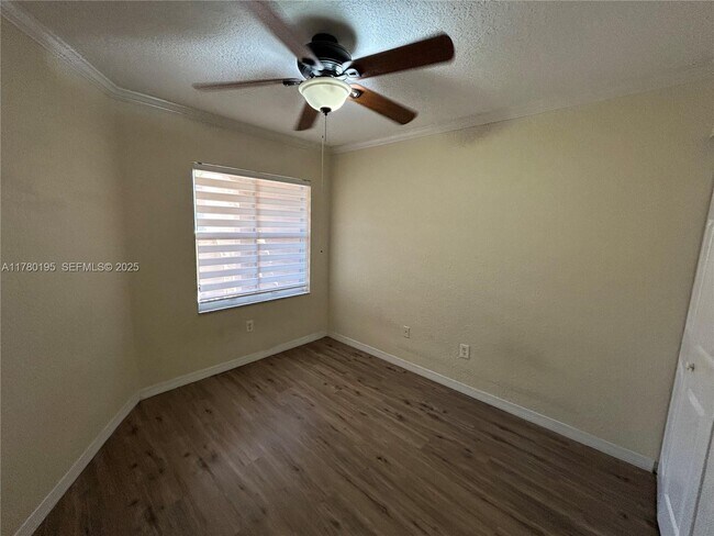 Building Photo - 2279 Anchor Ct