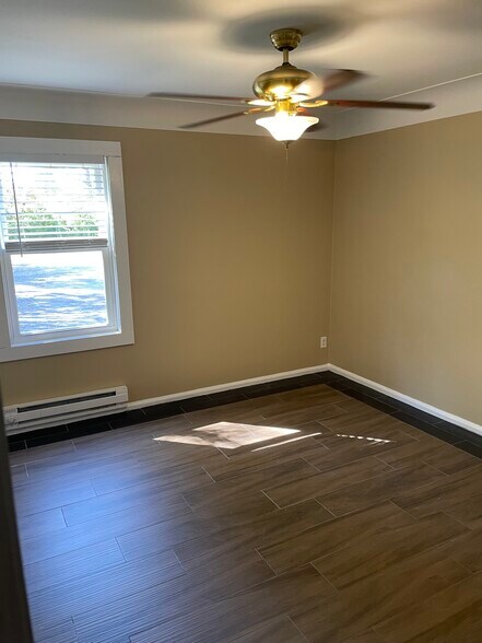 Building Photo - 26095 E Huron River Dr