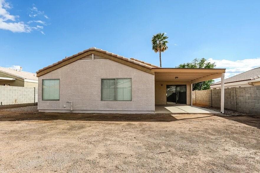 Building Photo - 1712 E Palo Blanco Way