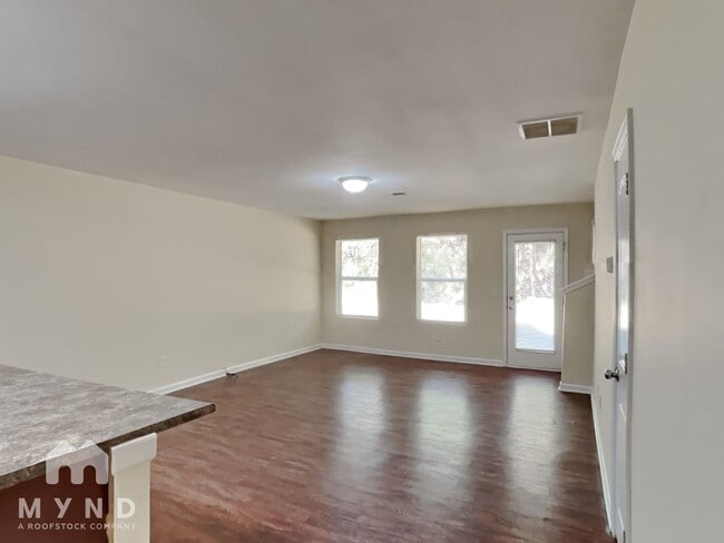 Building Photo - 168 Alton Cir