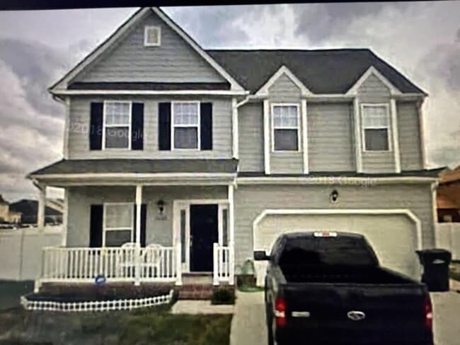 Building Photo - 5003 Middlecoff Ln