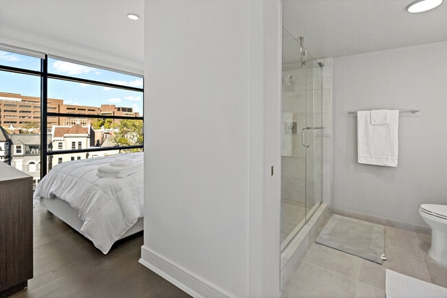 Building Photo - 2007 Vermont Ave NW