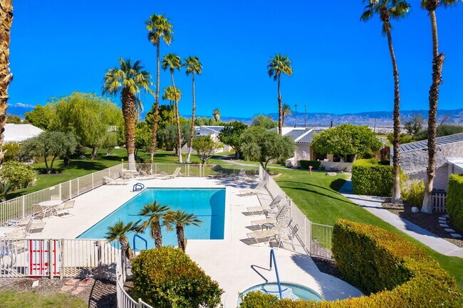 Building Photo - 2604 N Whitewater Club Dr