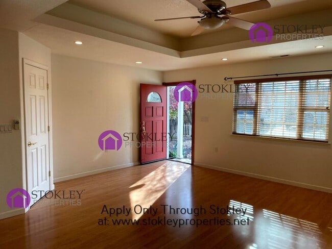 Building Photo - 2981 Pacific St