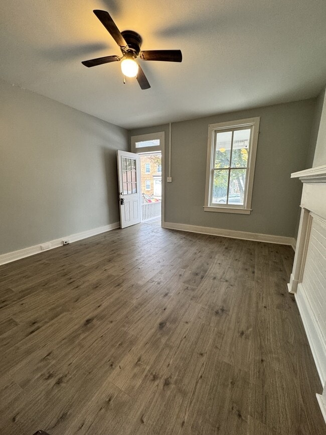 Building Photo - 82 W Main St