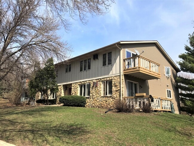 Building Photo - 1 Mesa Ct