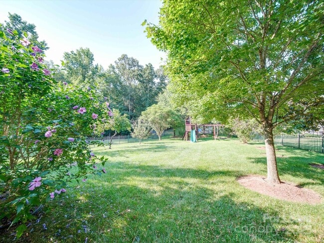 Building Photo - 15340 Prescott Hill Ave