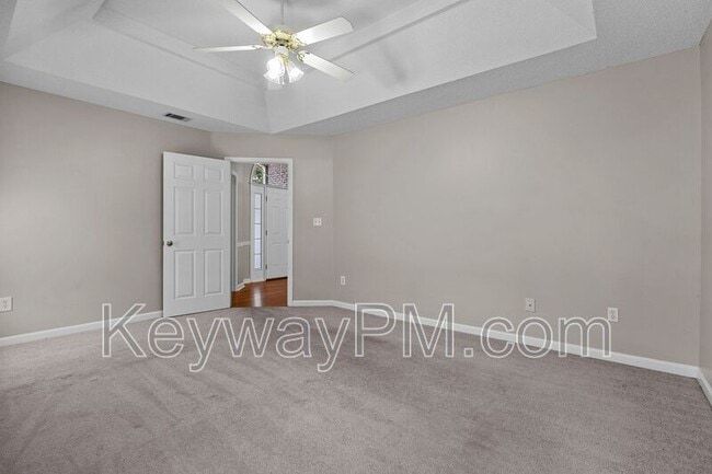 Building Photo - 3920 Nantucket Cir