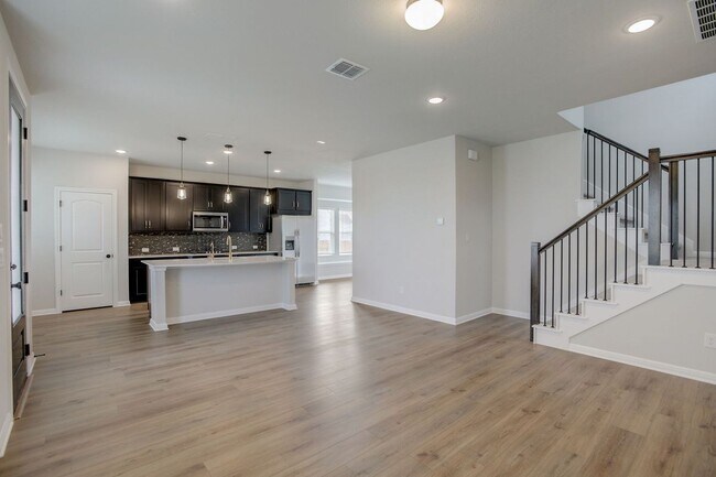 Building Photo - 125 Clemens Dr