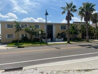 Building Photo - 1605 Pass a Grille Way