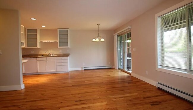 Building Photo - 3 Bedroom 2.5 Bath plus an Office in Bozeman!