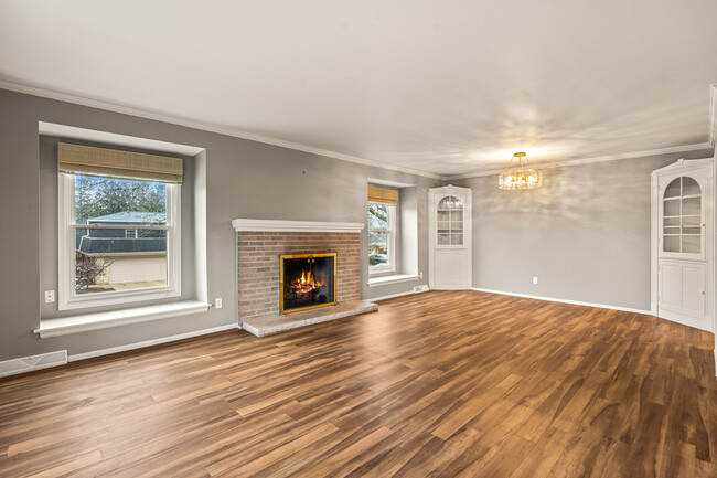 Living Room/Dining Area - 3042 E Newport Ct