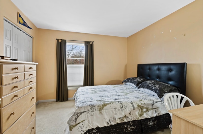 Building Photo - 115 Watch Hill Rd