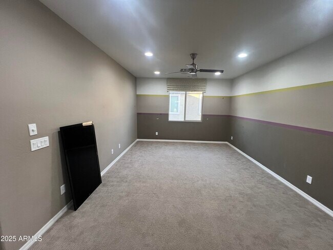 Building Photo - 21284 W Almeria Rd