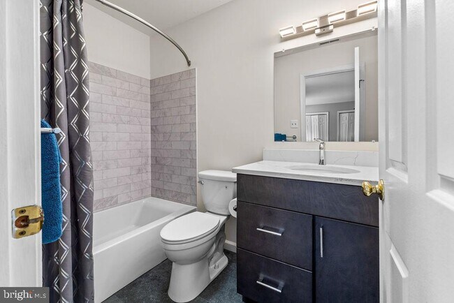 Building Photo - 8009 Frontier Dr