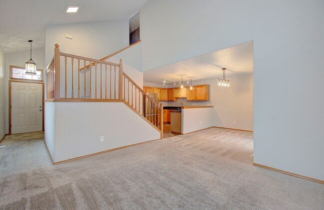 Building Photo - Moore 12918 &amp; 5000