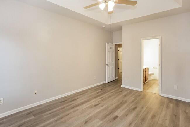 Building Photo - 5001 Shocco Ln