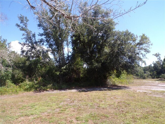 Building Photo - 1088 Melville Rd