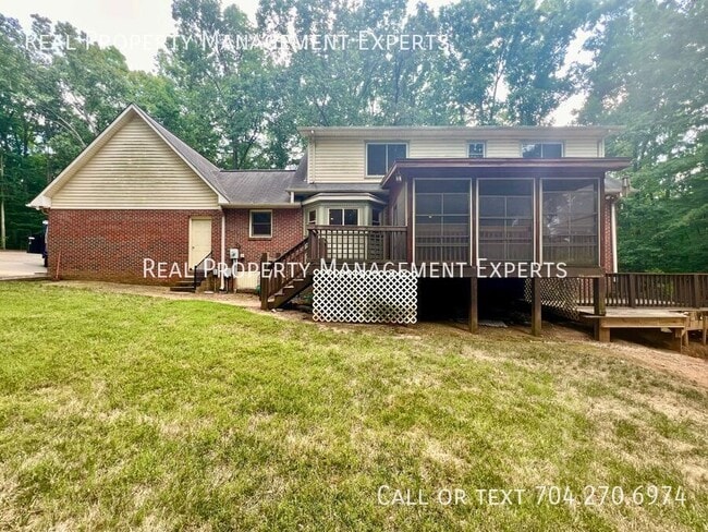 Building Photo - 9024 Highland Creek Pkwy